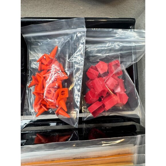 Monopoly Disney Pixar Edition Board Game Complete Parker Brothers - Picture 10 of 10